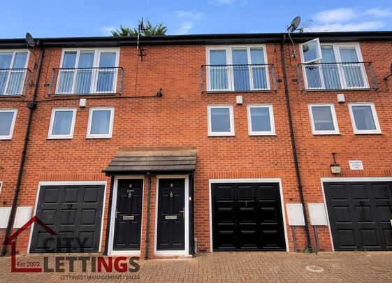 2 bedroom townhouse to rent - Photo 1