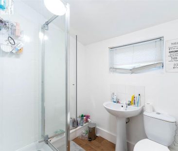 5 bedroom terraced house to rent - Photo 4