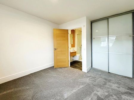 3 bedroom semi-detached house to rent - Photo 3