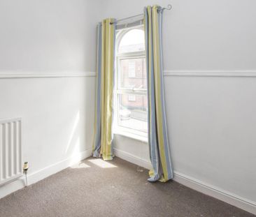 3 bed House - Terraced for Rent - Photo 3