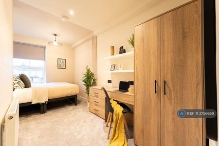 1 bedroom in a house share to rent - Photo 4