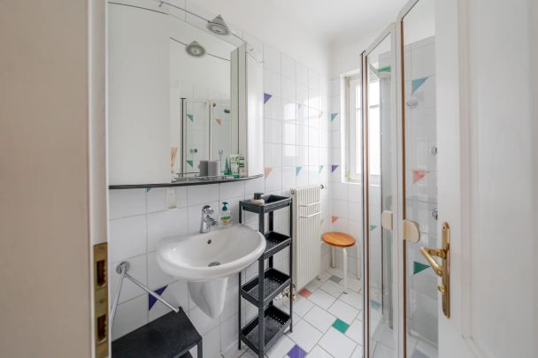 Großes Haus in Ruhelage mit Garten, Balkonen und Garage in Graz Ragnitz - Foto 1