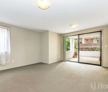 2 Bedroom 2 Bathroom Apartment - Photo 2