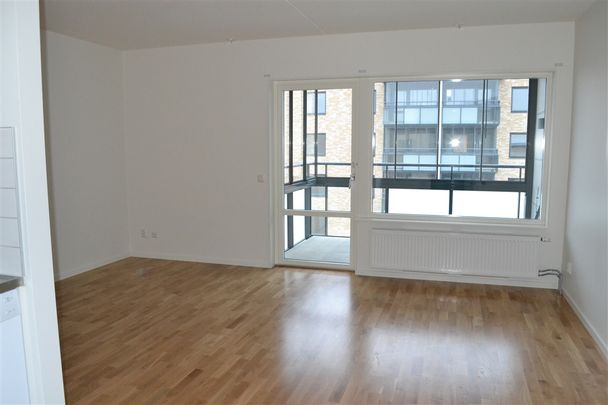 Monarkivägen 2 - Foto 1