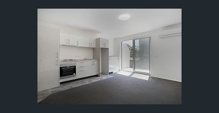Studio Living in The Heart of Carlton! - Photo 3