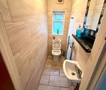 Room in a Shared House, Nichols Road, SO14 - Photo 5
