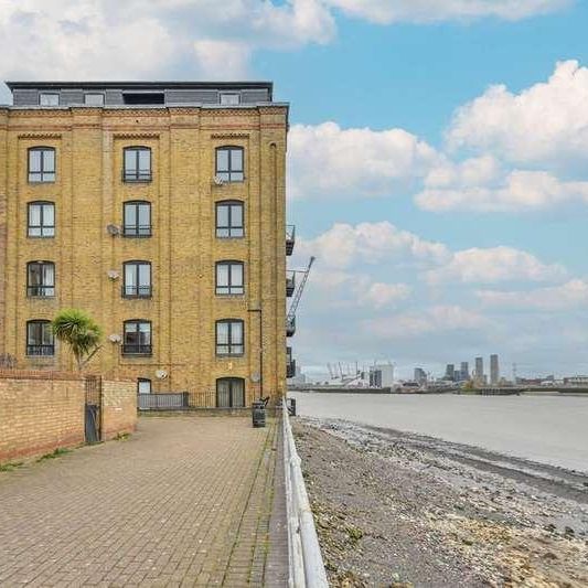 Cubitt Wharf, Isle Of Dogs, E14 - Photo 1