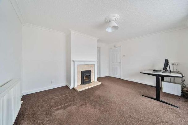 Banbury, Oxfordshire, OX16 - Photo 1