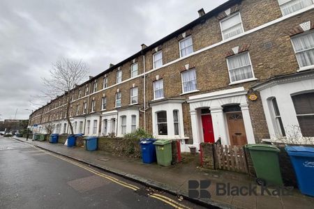 Larger than average ground floor Georgian Conversion - Photo 2