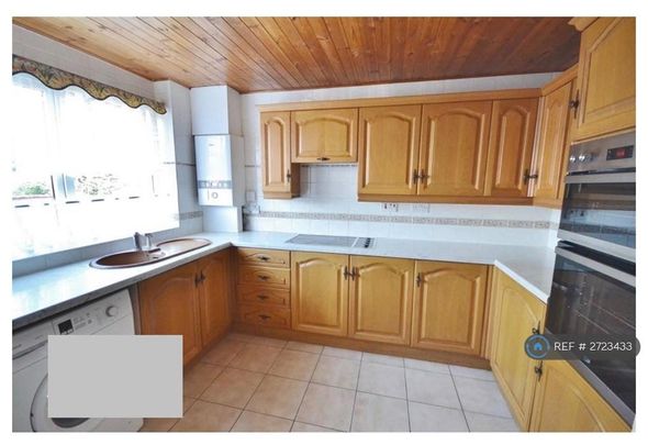 3 bedroom maisonette to rent - Photo 1