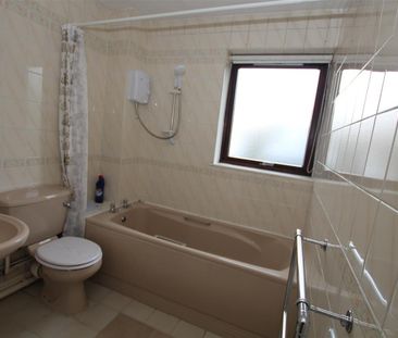 Glandwr Place, Whitchurch, Cardiff - Photo 4