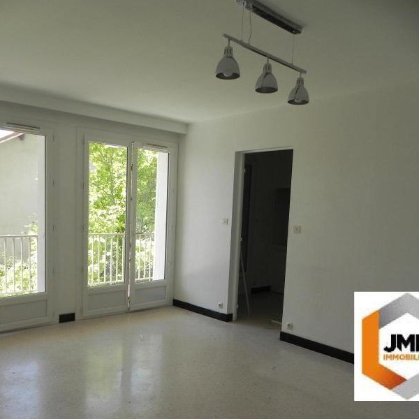 Location Appartement 2 pièces 56m² MILLAU 12100 - Photo 1