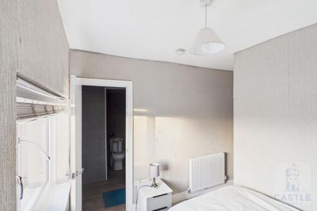 4 bedroom house of multiple occupation to rent - Photo 5