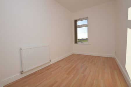 2 Bedroom Terraced House - Photo 5