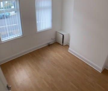 Cinder Lane, Liverpool - Photo 1