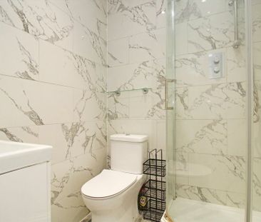 High Street - Photo 5