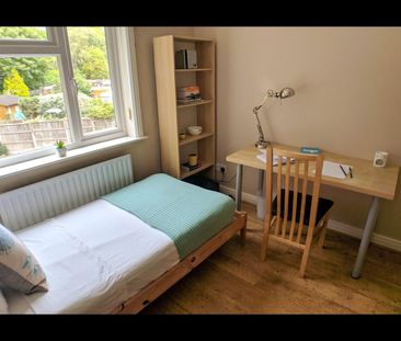 3 Bed Semi-Detached House, Charter Avenue, CV4 - Photo 4