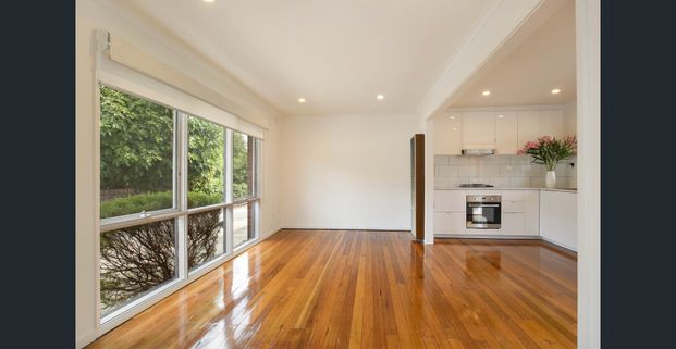 Spacious and updated unit - Photo 1