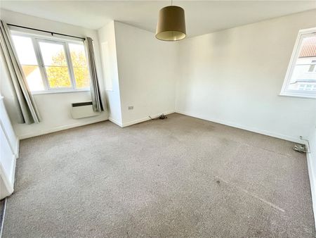 2 Bedroom - Photo 3