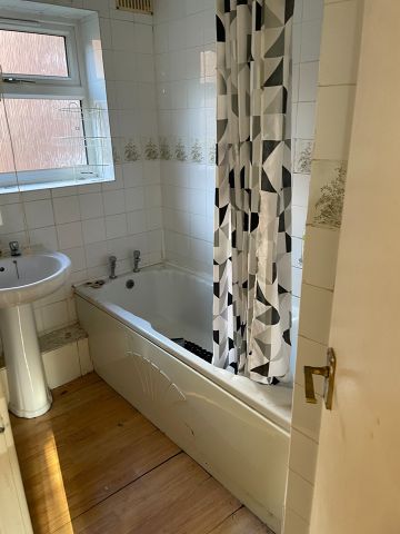 2 Bed Flat, Victoria Road, B27 - Photo 3