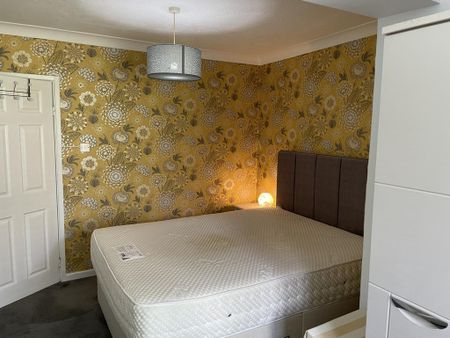 3 bedroom bungalow to rent - Photo 4