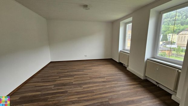 Frisch saniert 1-Zimmerwohnung mit Küche - Photo 1