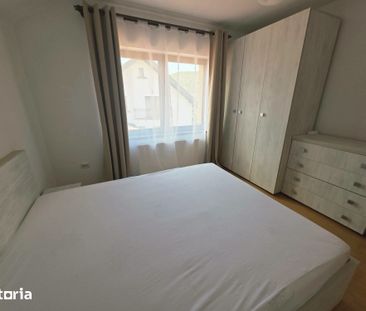 Inchiriez casa 4 camere Sacele - Photo 2