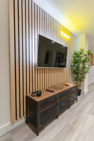 Baileys #35 - Photo 3