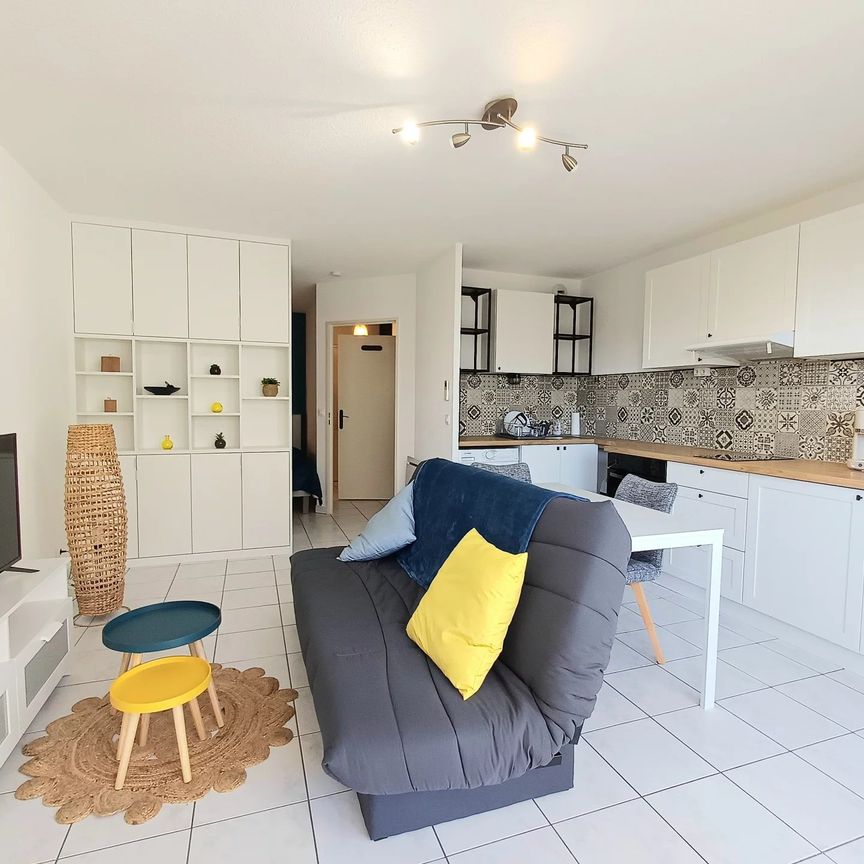 Location Appartement 1 pièce 31m² CANNES 06400 - Photo 1