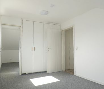 Gepflegte ca. 89 m² große DG-Wohnung mit großem Wohn-/Esszimmer, Ta... - Foto 6