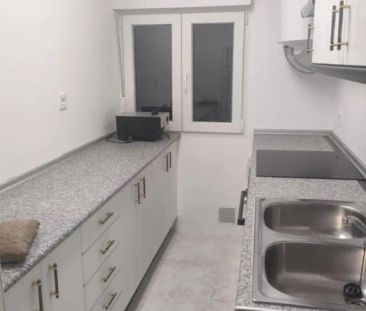 Piso en alquiler en Calle de la Duquesa de Tamames, cerca de Calle ... - Photo 1