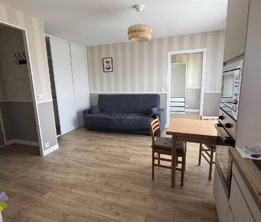 Location Appartement 2 pièces 38m² TOURLAVILLE 50110 - Photo 6