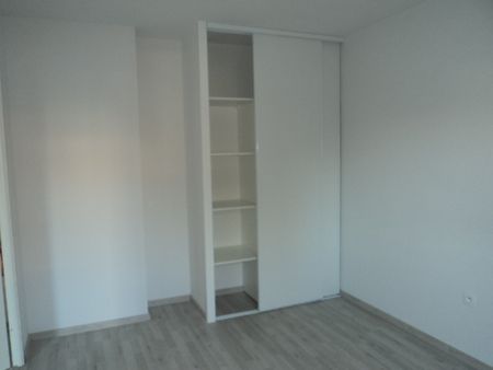 Location Appartement 2 pièces 39m² - Photo 4