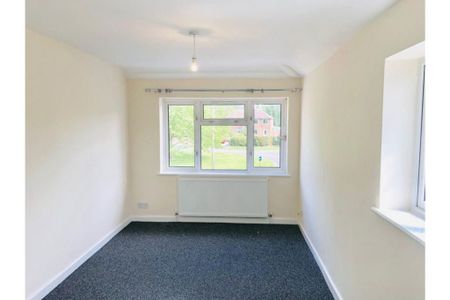 4 bedroom detached house to rent - Photo 5