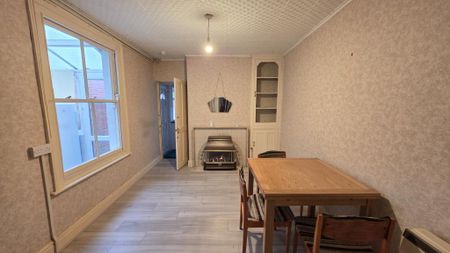 3 bedroom terraced house to rent - Photo 2