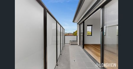 Modern One-Bedroom Gem - Photo 2