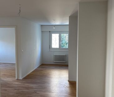Appartement rénové de 2.5 pièces au 4ème étage - Photo 1