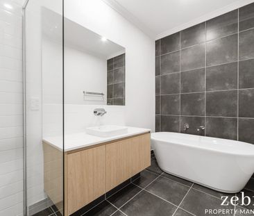 3-Storey Living! - Photo 2