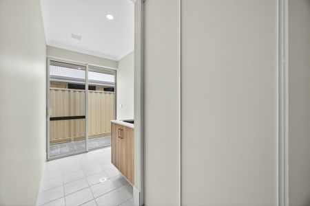 Modern, New & Minutes from the Beach. - Photo 3
