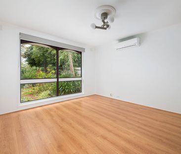 Freshly updated 4-Bedroom, 2-Bathroom Home in a Family-Friendly Loc... - Photo 4