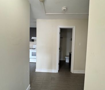 For Lease - 14810 Yonge Street Unit# 205, Aurora, Ontario - Photo 5