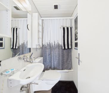 2.5-room penthouse apartment with large terrace in Effretikon - Photo 6