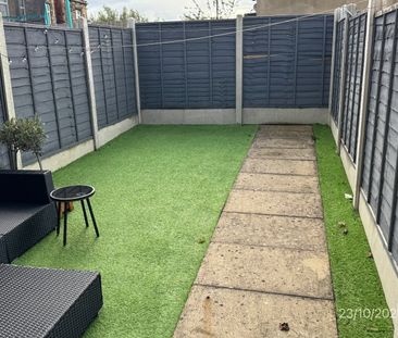 2 Bed Terraced House, Warrels Court, LS13 - Photo 1