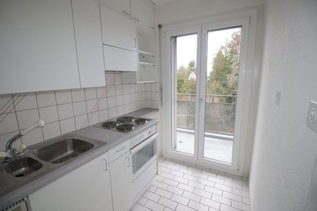 Charming 1½-room apartment surrounded by greenery, just a stone’s throw from the city - Photo 2