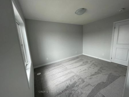 Property For Lease | E9087632 - Photo 4