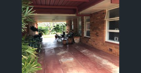 CUTE SCARBOROUGH FLAT WITH OUTDOOR AMENITIES - Photo 5