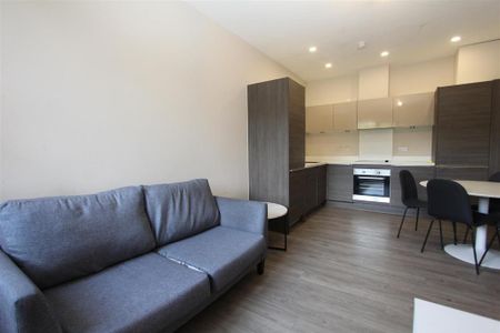 Studio to rent - Photo 2