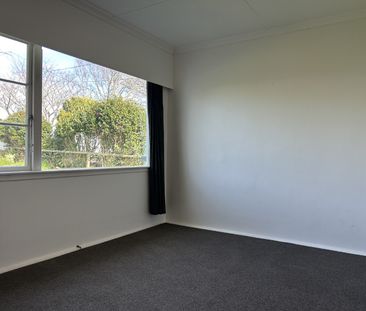 8 Clifford Street, Hawera - Photo 3