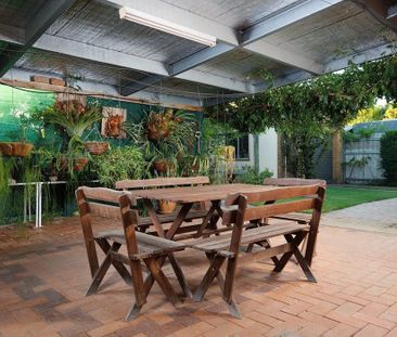 Beautiful Family Home in a Peaceful Lavington Location - Photo 4