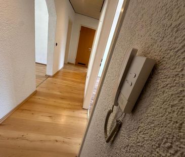 Frisch sanierte 3-Zimmer-Wohnung mit Gemeinschaftsgarten - ab sofor... - Foto 1